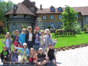 1-12 июня 2015 года. Отдел по церковной благотворительности и социальному служению Гродненской епархии провел благотворительный православный лагерь «Нарния»